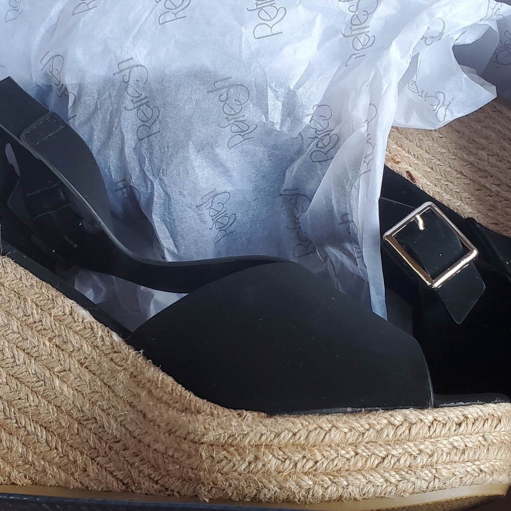 New size 10 black espadrille wedge heels